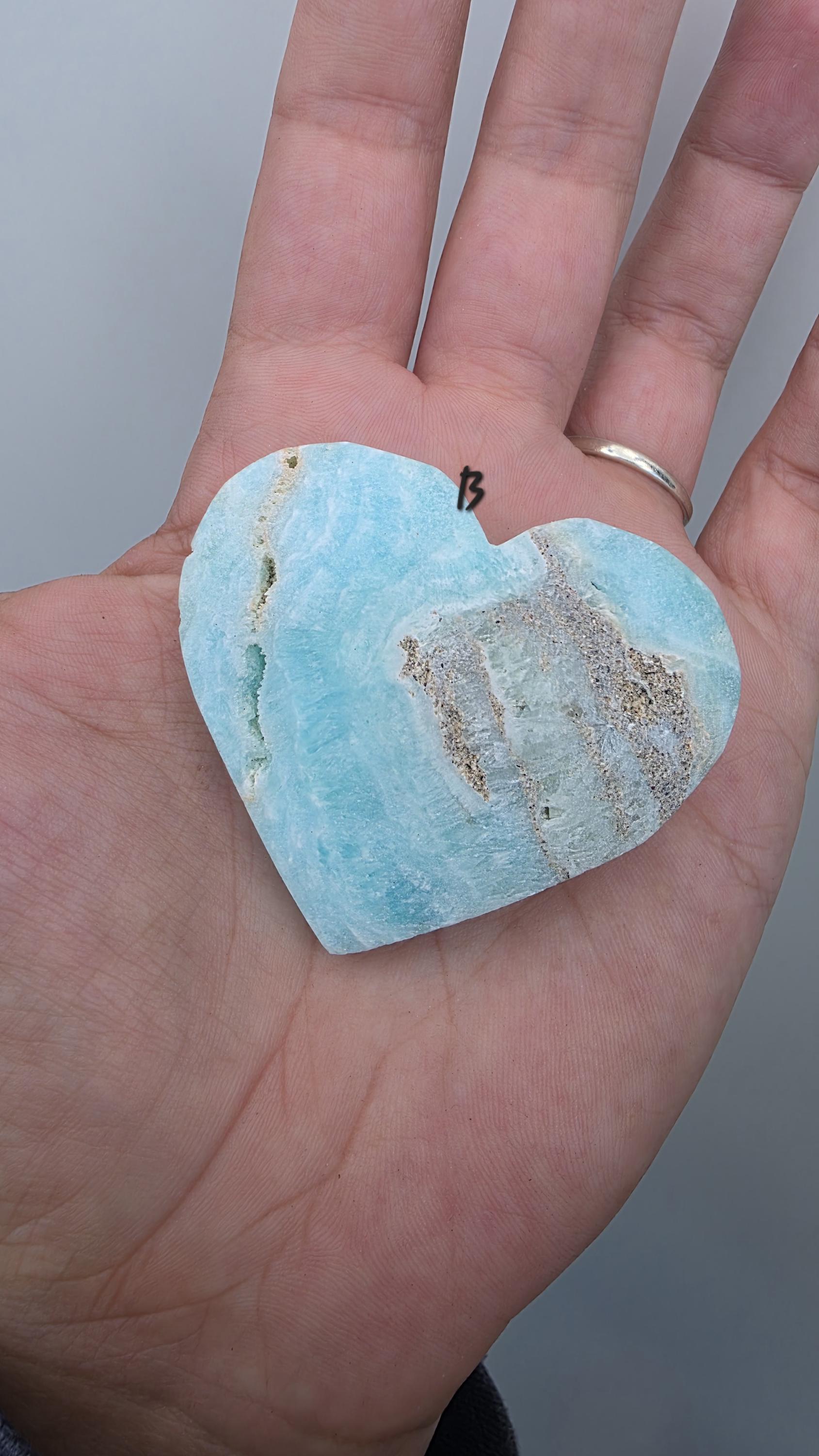 Aragonite Hearts from Pakistan