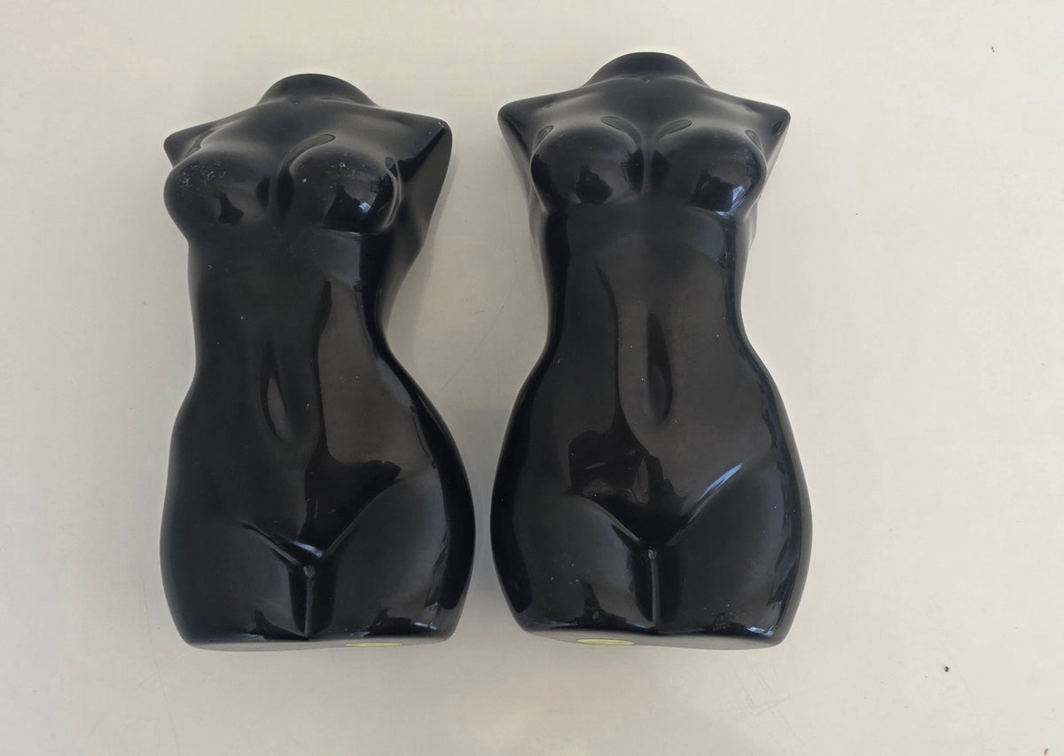 Hand-Carved Black Obsidian Body Goddess Sculpture – 15cm