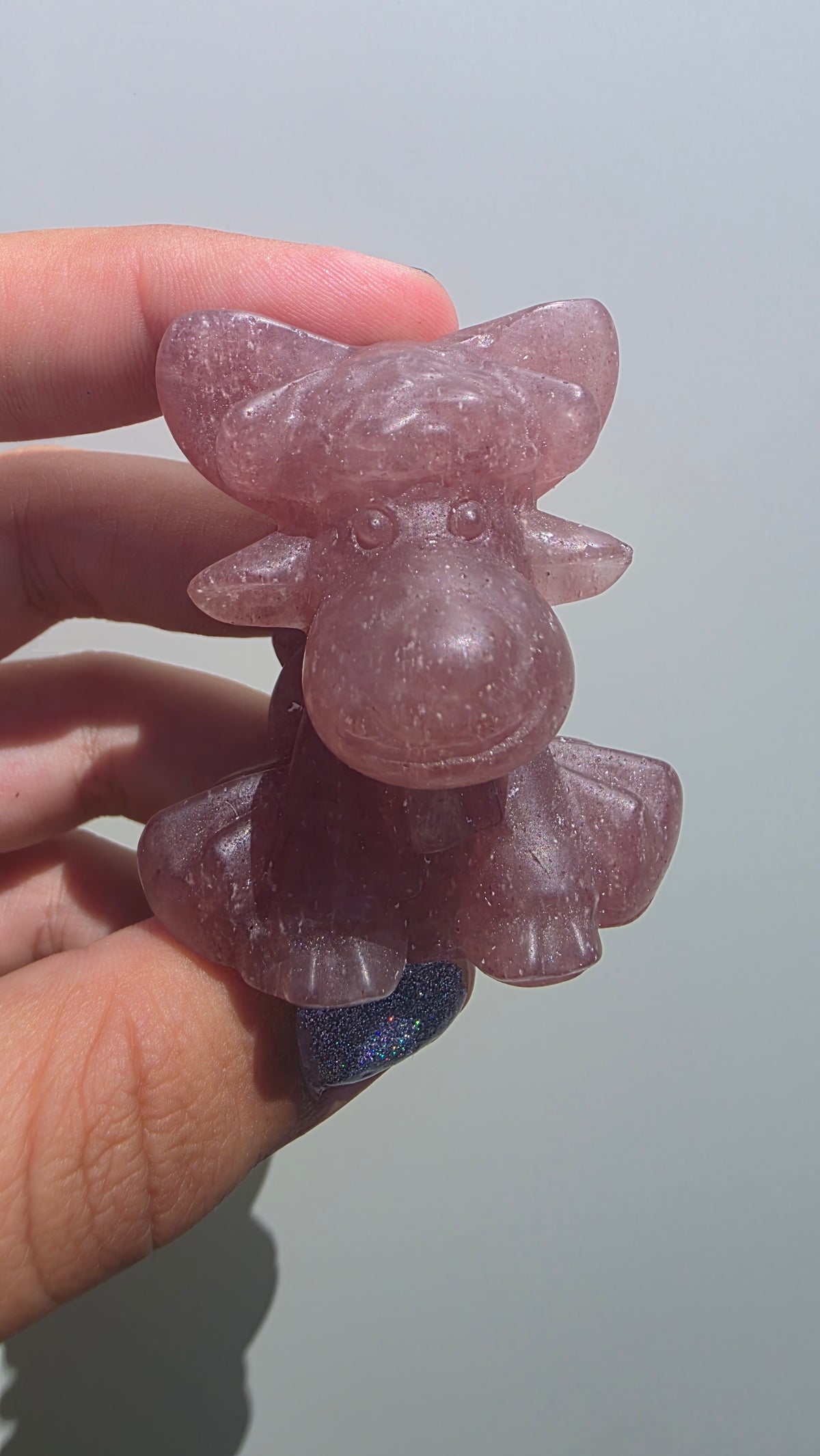 Hand-Carved Crystal Reindeer Figurine – Holiday Decor & Gifts