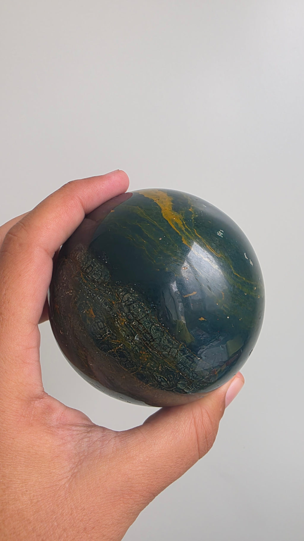 Large Ocean Jasper Sphere – Polished Deep Green & Earthy Ribbon Orbicular Stone (8.7cm, 1.04kg)