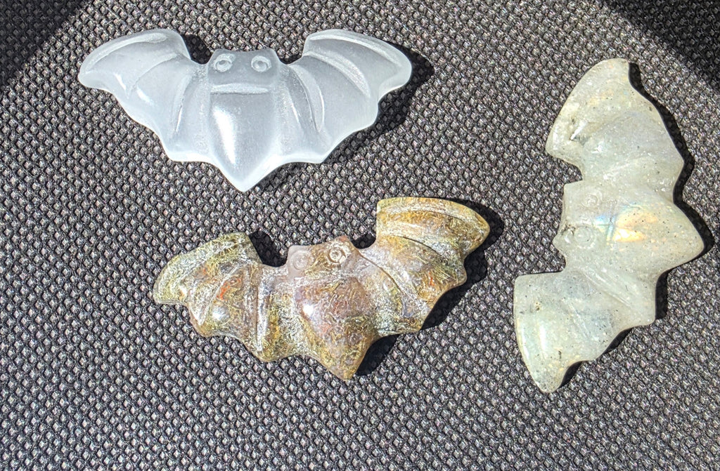 Mini Crystal Bats – Hand-Carved Pocket Crystals