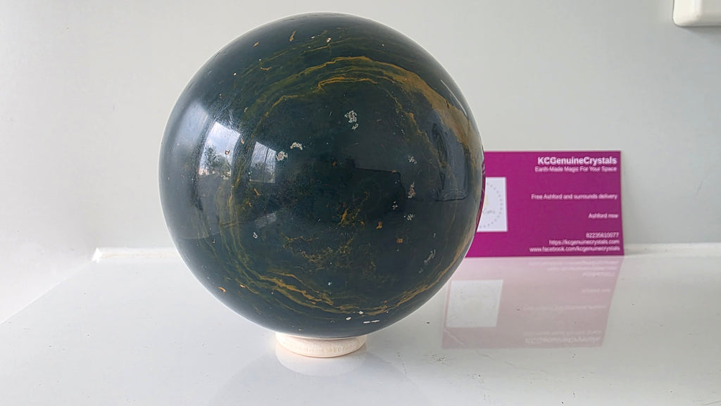 Large Ocean Jasper Sphere – Polished Deep Green & Earthy Ribbon Orbicular Stone (8.7cm, 1.04kg)