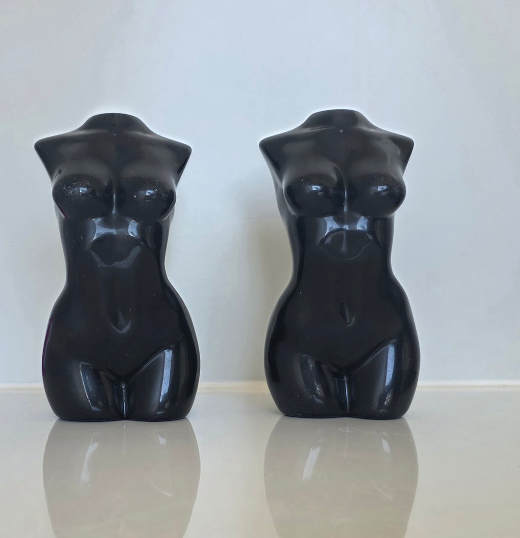 Hand-Carved Black Obsidian Body Goddess Sculpture – 15cm
