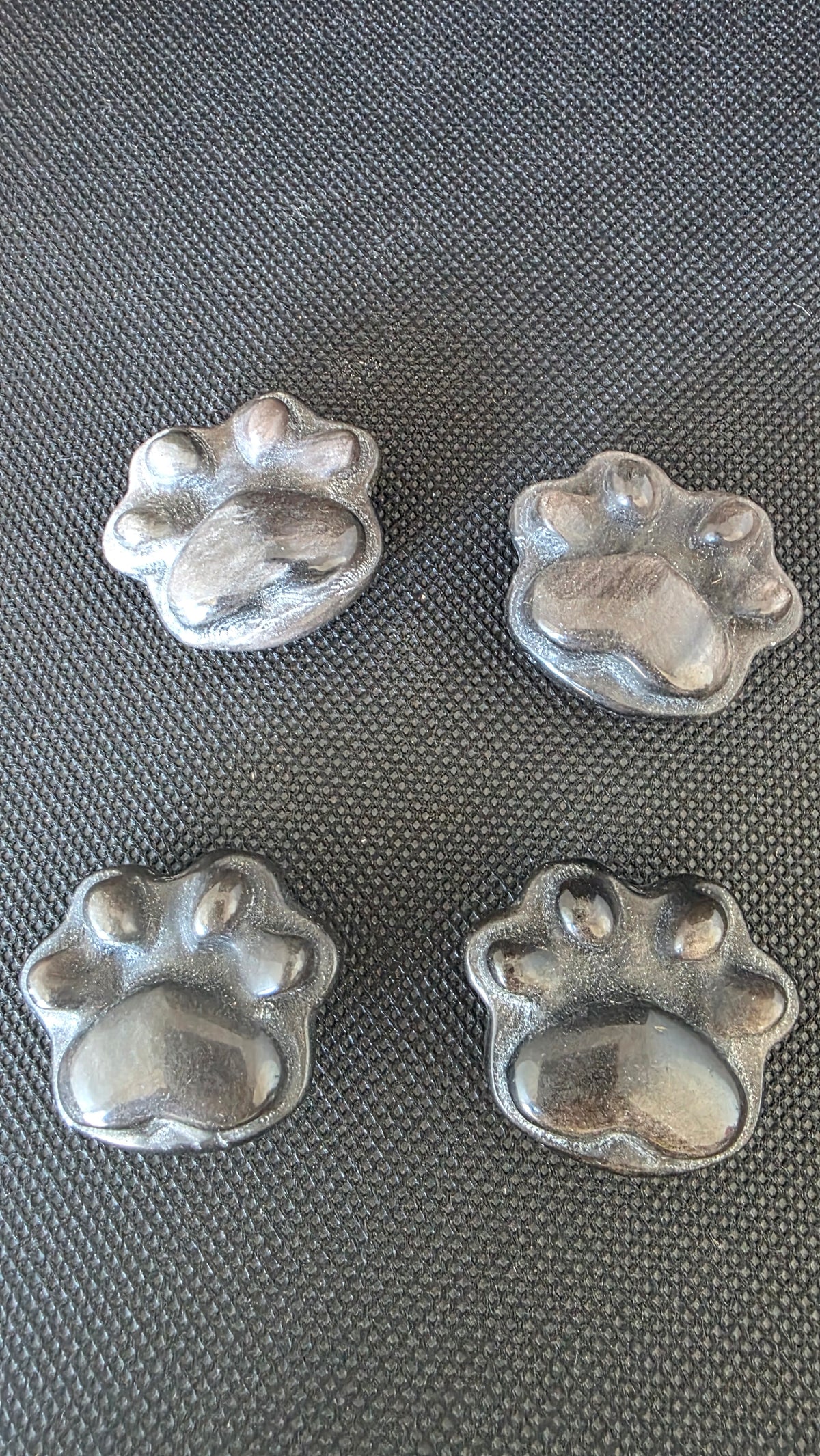 Silver Sheen Obsidian Paw Carving – Intuitively Chosen (3.2cm x 2.6cm)